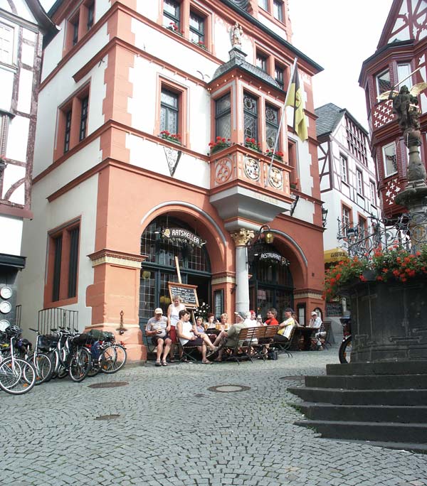 market place of Bernkastel-Kues
